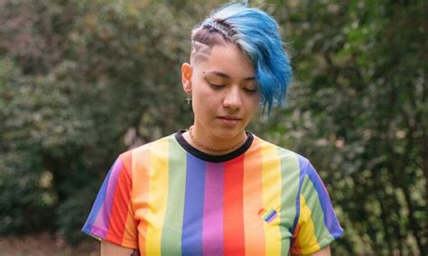 Bisexual And Lesbian Recognizing Differences Shared Struggles