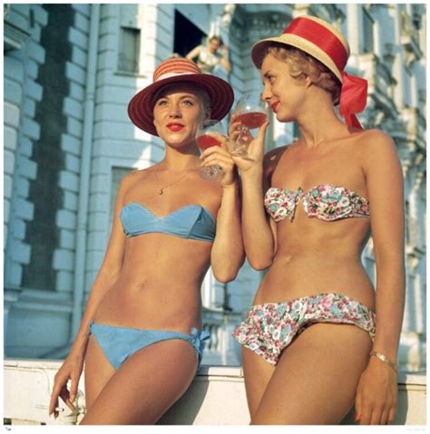 10 Hot Sexy Eva Carlton Bikini Pics