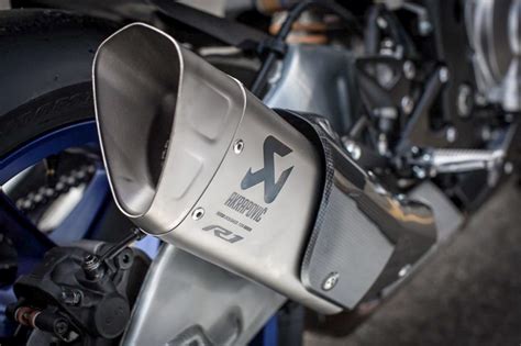 Akrapovič releases greatest superbike tribute VIDEO of all time ...
