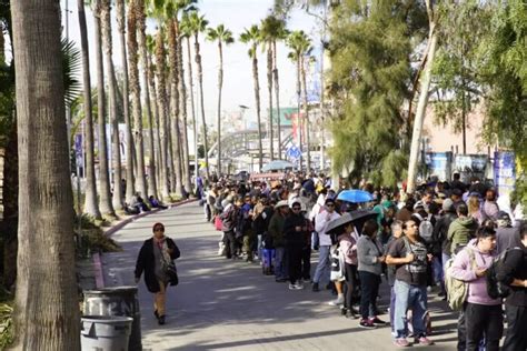 Border Wait Times Swell At San Ysidros Pedeast After Closure Of Key