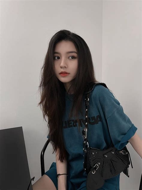 Hot girl x gương mặt thiên thần body ác quỷ là ai