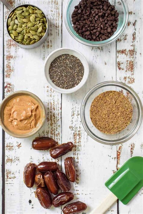 Nutrient-packed No-Bake Peanut Butter Crunch Balls