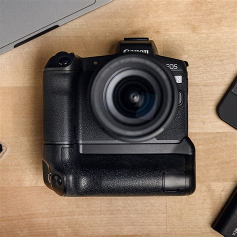 Newell Battery Grip BG-E22 for Canon EOS R - Newell Pro - Camera ...
