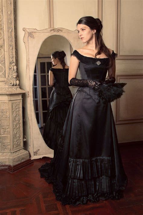 Black Victorian Bustle Dress 1880s Ball Outfit Black Steampunk