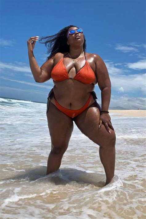 Lizzo Calls Herself A Roll Model As She Shares Sexy Bikini Snap