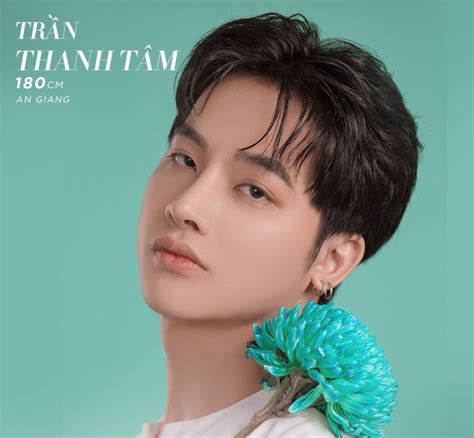 Hot girl bắp cần bơ bất ngờ đụng độ phiên bản nam tại The Face Vietnam