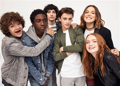 Stranger Things Elenco