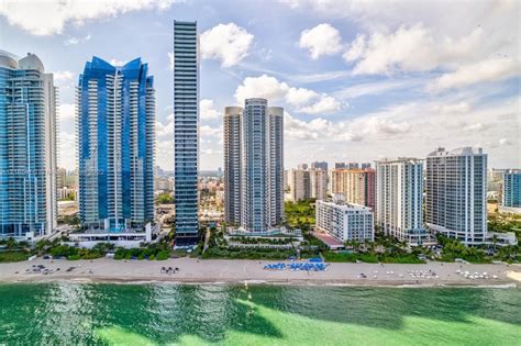 17141 Collins Ave Unit 2001 Sunny Isles Beach Fl 33160 ®