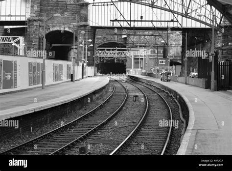Liverpool Lime Street Station Stock Photo Alamy