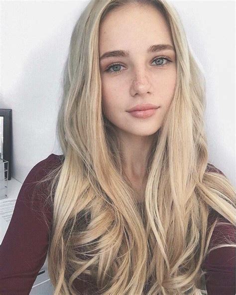 Pin Auf Augen Make Up Blonde Haare