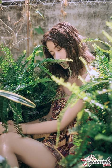 Hot girl tóc ngắn vô cùng sexy và cá tính