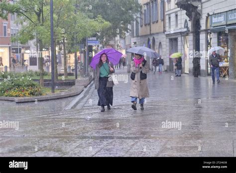 Bergamo Bergamo, Italy Italy. 19th Oct, 2023. End of October marked by ...