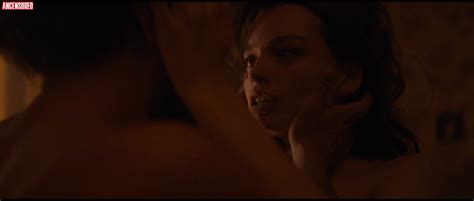 Eiffel Nude Pics Page