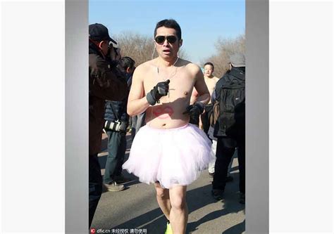 Runners Take Part In Beijing Naked Run 2 Chinadaily Cn