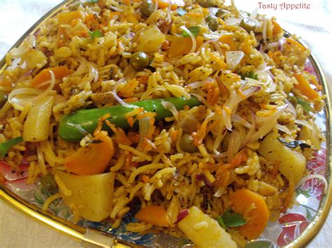 Hyderabadi Veg Dum Biryani | Tasty Appetite