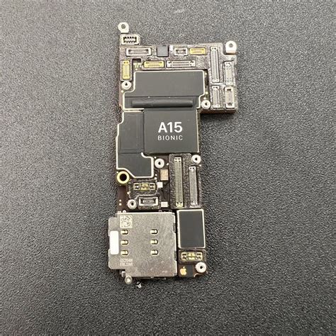 Сколько оперативной памяти в каждой модели iPhone. Сравнили объем ...