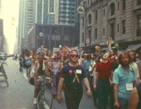 Segunda Parada do Orgulho Gay de Nova Iorque em Gay Pride 2 Hélio Download Scientific Diagram