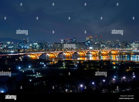 The Night View Of Seongsan Bridge In Seoul Stock Photo Alamy