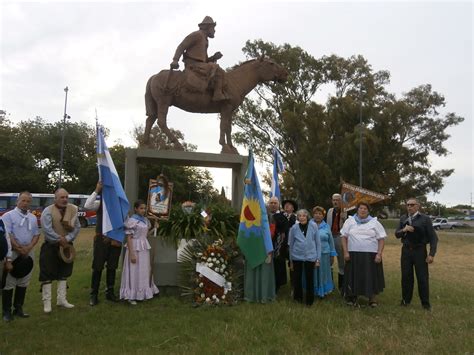 Revista Tiempo 48 años del Monumento al Gaucho