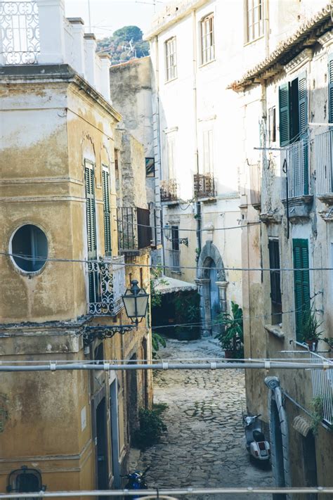 Breakfast Views in Tropea – xo amys