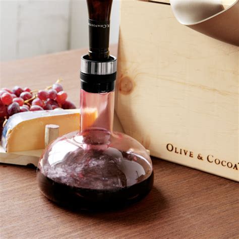 Wine Aerator Decanter: Olive & Cocoa