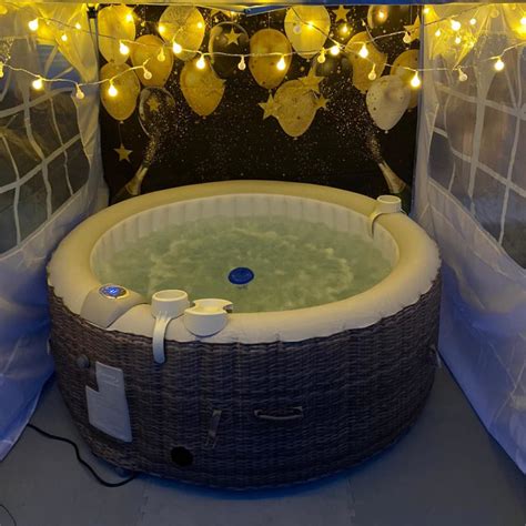 Modern Freestanding Whirlpool Massage Inflatable Bathtub Spa Controller