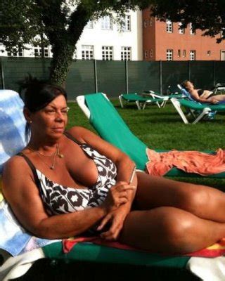 Real Granny Housewife By The Sea Porn Pictures XXX Photos Sex Images PICTOA