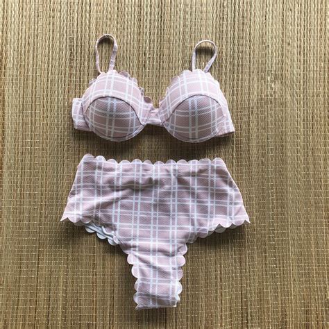 Biqu Ni Hot Pants Bordas Detalhadas Xadrez Rosa Dondoca Moda Feminina Dondoca Moda Feminina