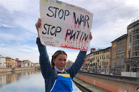 Pisa Scende In Piazza Contro La Guerra In Ucraina Ecco Gli