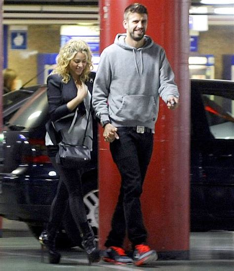 Hot Pics Photos Of Celebrity Sightings Around The World Us Weekly Shakira Celebrity