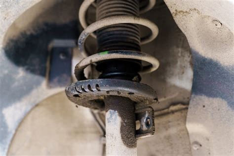 Leaking Shock Absorber: Symptoms, Causes, and Solutions AUTODOC BLOG