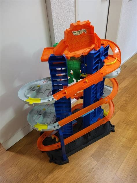 Hot Wheels Megacity Parkgarage Mit T Rex Kaufen Auf Ricardo