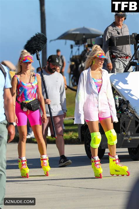 Margot Robbie Sexy Seen Flaunting Her Hot Figure On The Set Of Barbie At Venice Beach Aznude