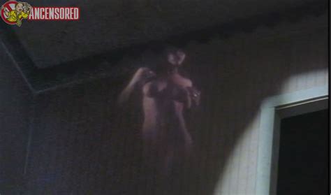 Adrienne McCleave nude pics página 1