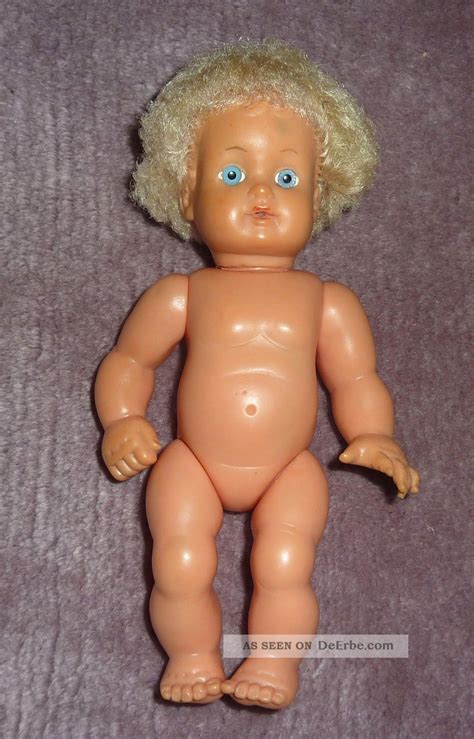 E S Kleine Blonde Puppe Mit Blauen Augen Cm Er Jahre