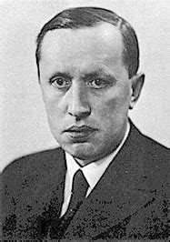 Карел Чапек (Author of Война с саламандрами)