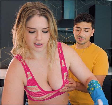 All Sex K2S FJ Riley Reign Ny Ny Lew MILF Makes College Shower Threesome 11 12 23