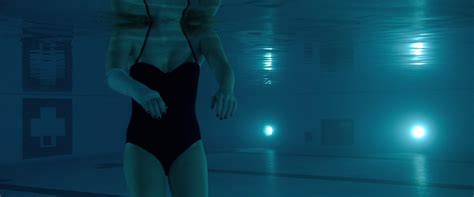 Maika Monroe Nude Pics Page 1