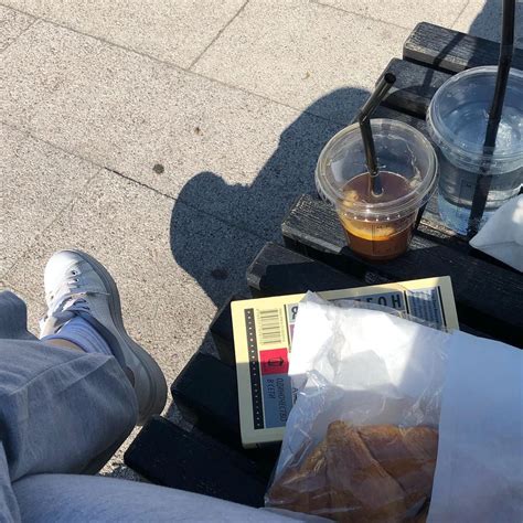 сливка-ленивка лиза🧸 on Instagram: “какую книгу сейчас читаете ...