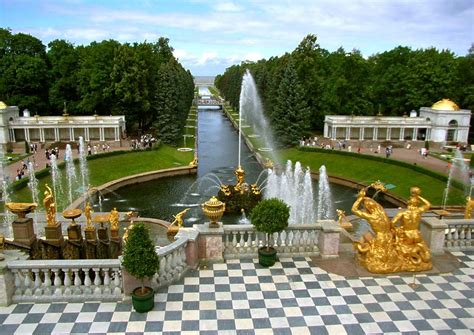 Peterhof | Palace, Gardens & Fountains | Britannica