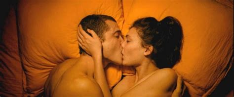 Aomi Muyock Klara Kristin Deborah Revy Stella Rocha Nude Love 50 Pics GIFs Video