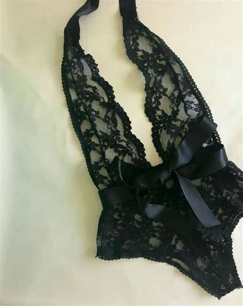 Kaei Shi Garter Lingerie For Women Underwire Embroidered Sexy Lingerie Ruffle 3 Piece Lingerie