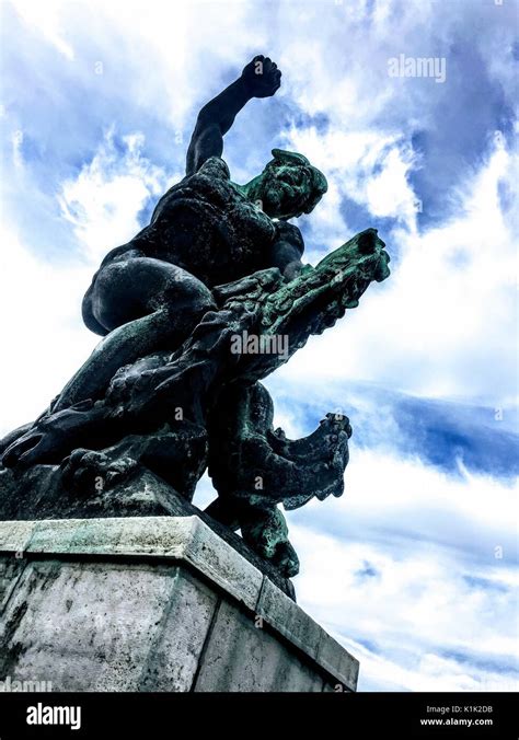 Detail of the Liberty statue at the Citadella, Budapest Stock Photo - Alamy