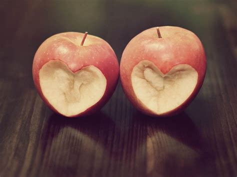 Wallpaper Apple Love Wallpapers