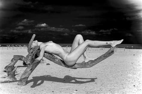 Natural Artistic Nude Artwork By Photographer Daniel Baraggia At Model Society