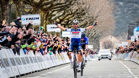 Cyclisme Julian Alaphilippe Vainqueur De La Faun Ard Che Classic