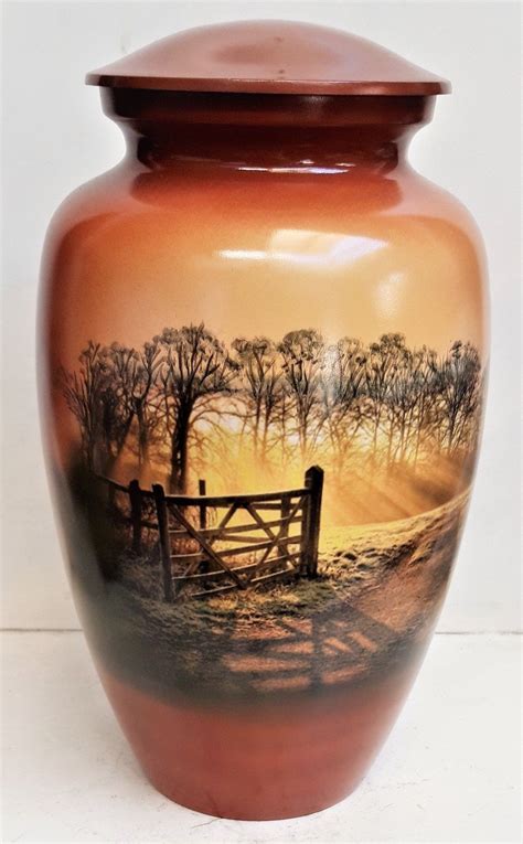 This Cremation Urn Offers A Beautiful Depiction Of Sunlight Coming