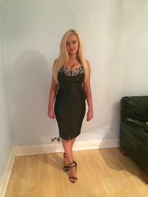 Cute Busty Slut Savannah Busty Blonde Slut Savannah Wallace 33 Porn Pic