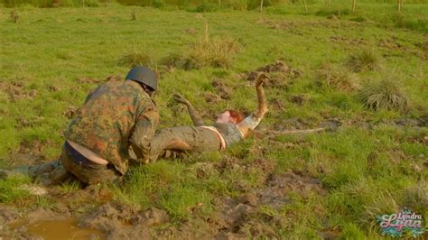 Lara Croft Fucked In Mud 11 Nude Pics XHamster