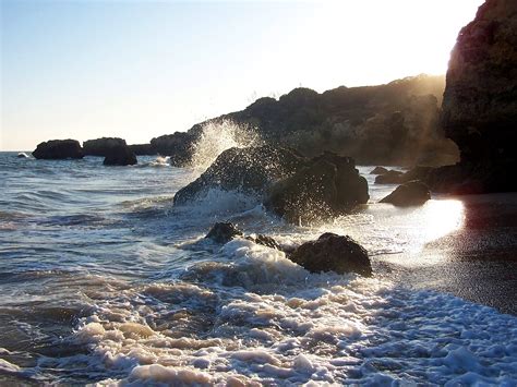 south africa ocean crash  photo  pixabay